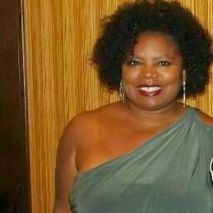 Meet your Posher, Zoyia